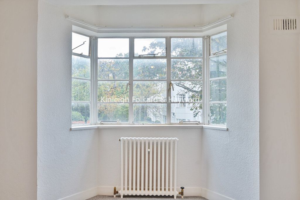 Property photo 3 of 18 Picture No. 12