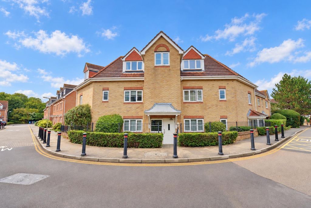 Property photo 1 of 17 Sunny Modern Brick Apartment Building.Png