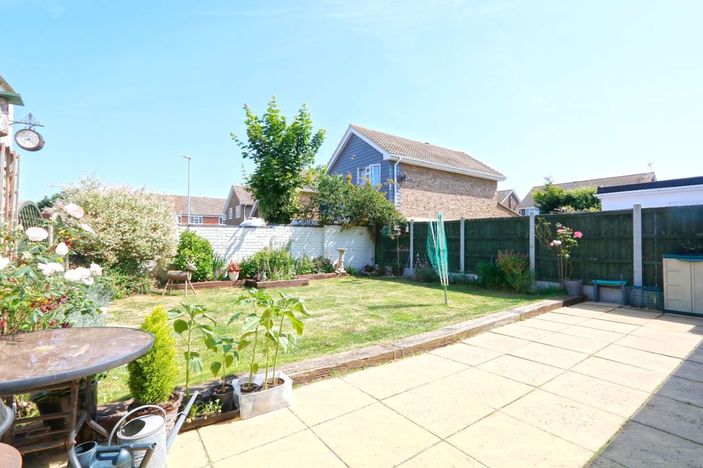 Property photo 3 of 17 1865137