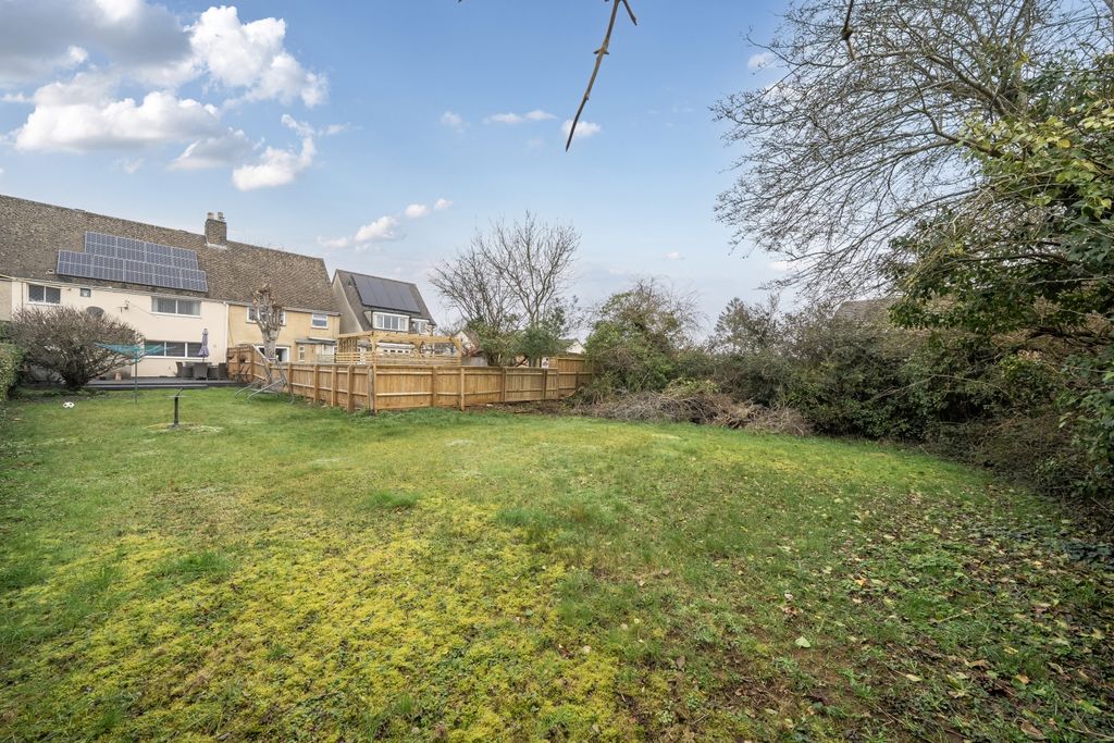 Property photo 2 of 10 1423035-2-69A80ee78B044