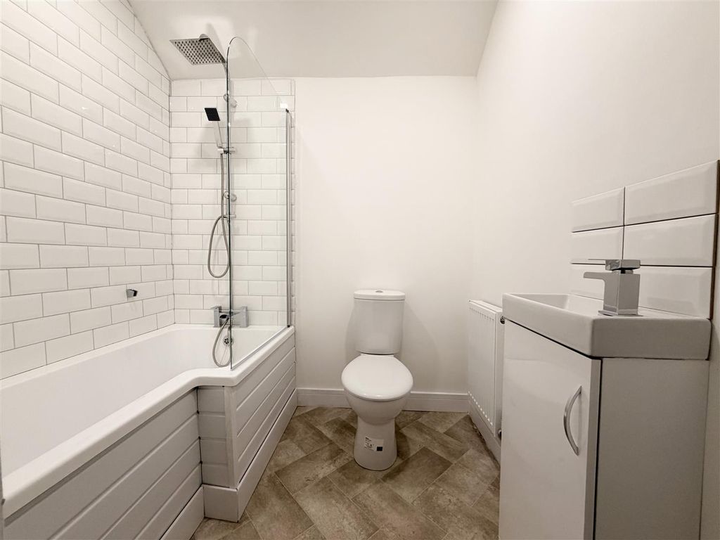 Property photo 2 of 17 Tempimagec9Hw1P.Jpg