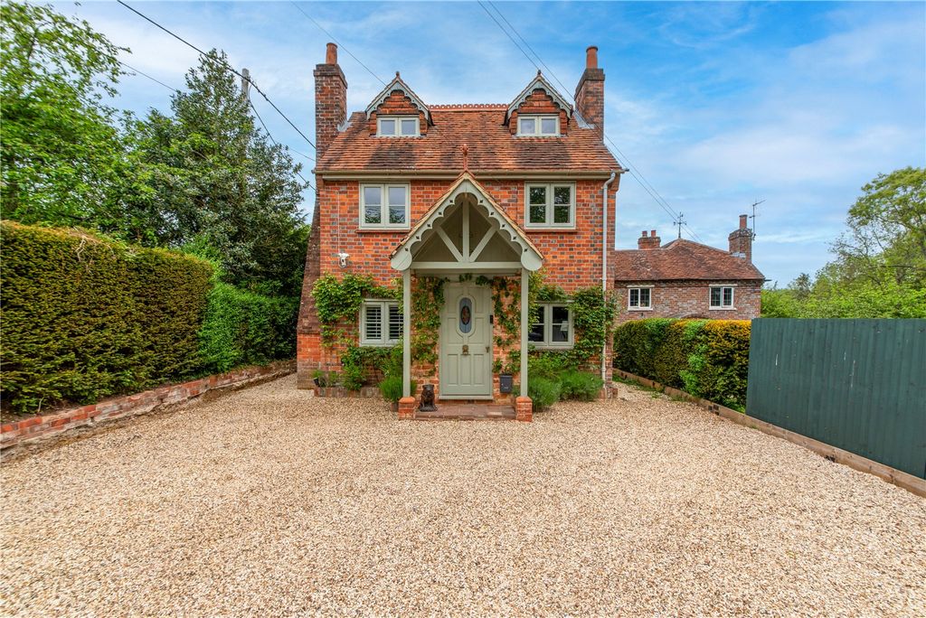 Property photo 1 of 28 Rose Cottage