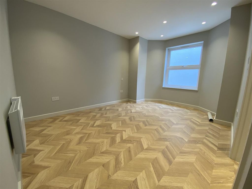 Property photo 2 of 5 Flat 3 Anerley 3.Jpg