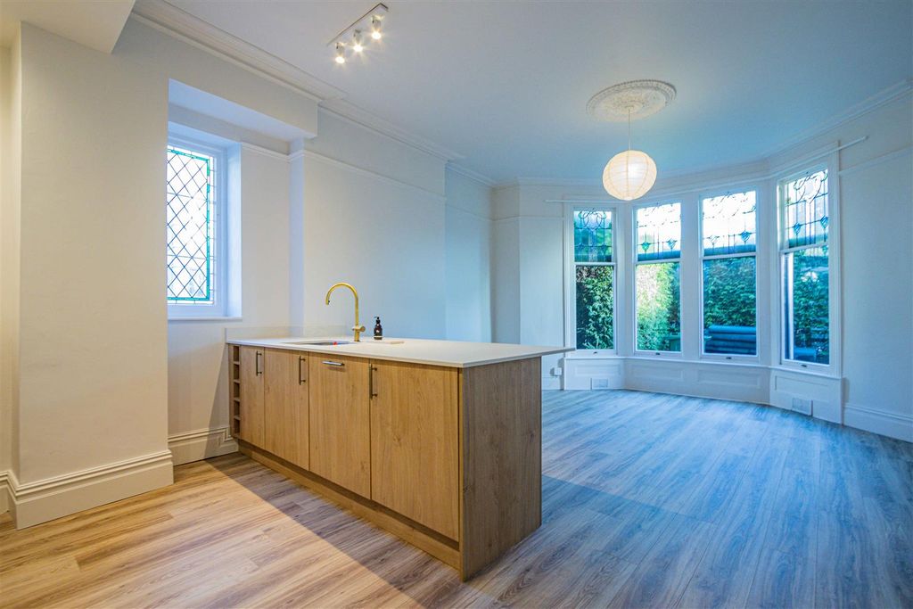 Property photo 1 of 11 Img-3.Jpg