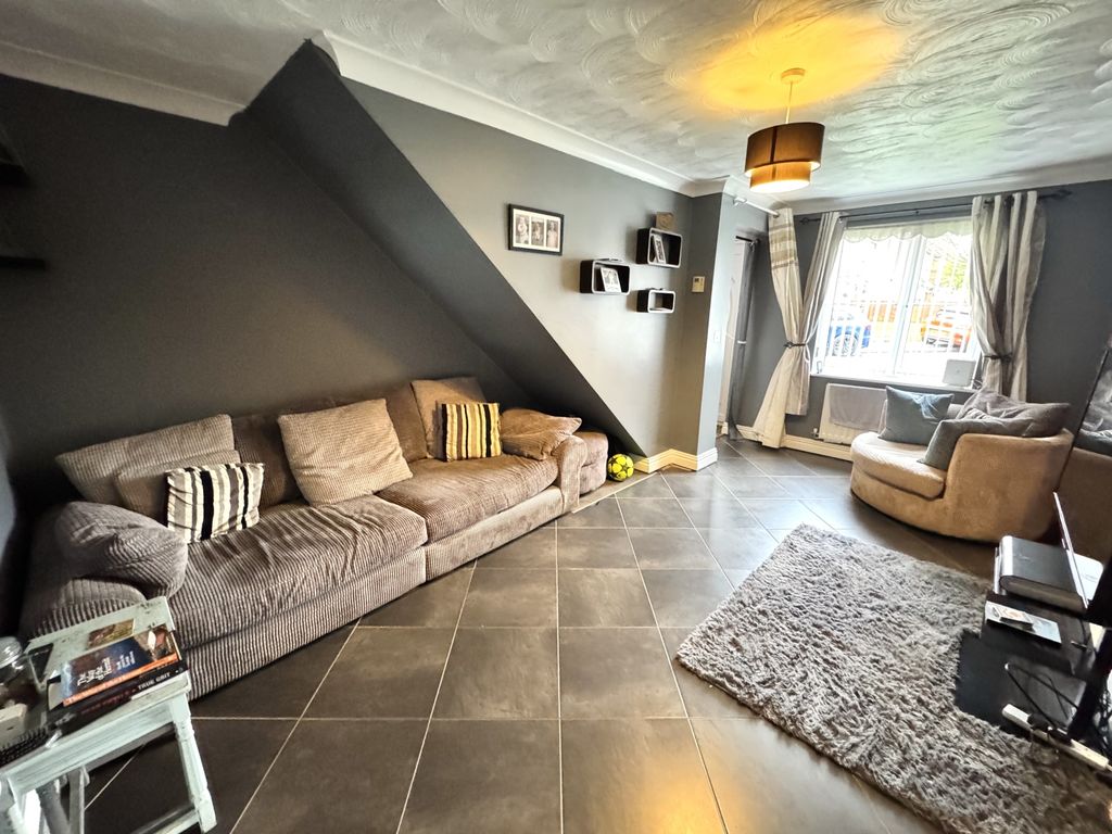 Property photo 2 of 13 Img_1757