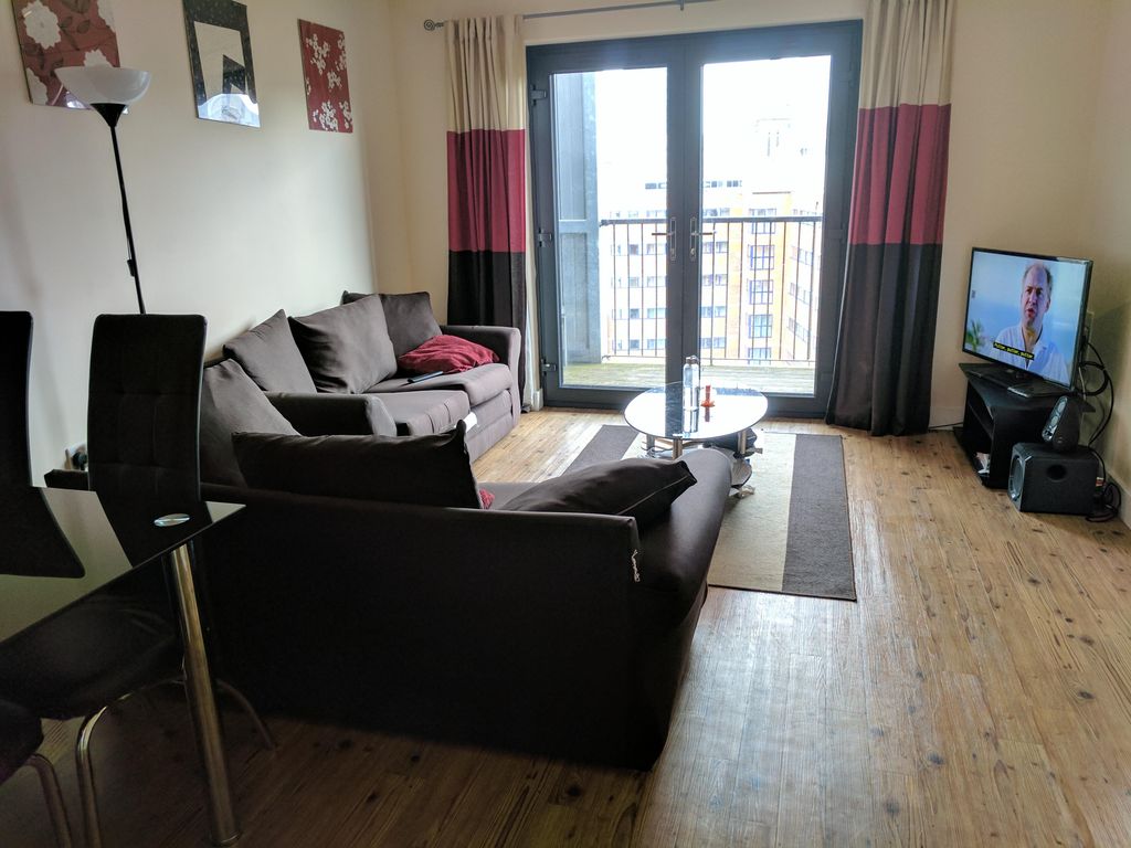 Property photo 2 of 5 Living Room