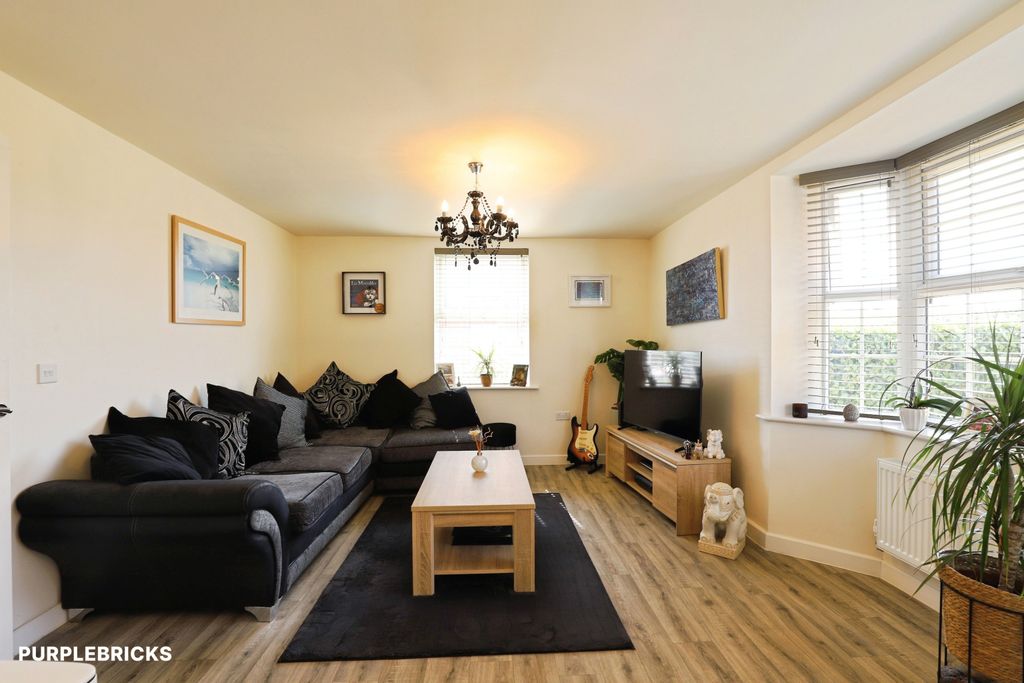 Property photo 2 of 24