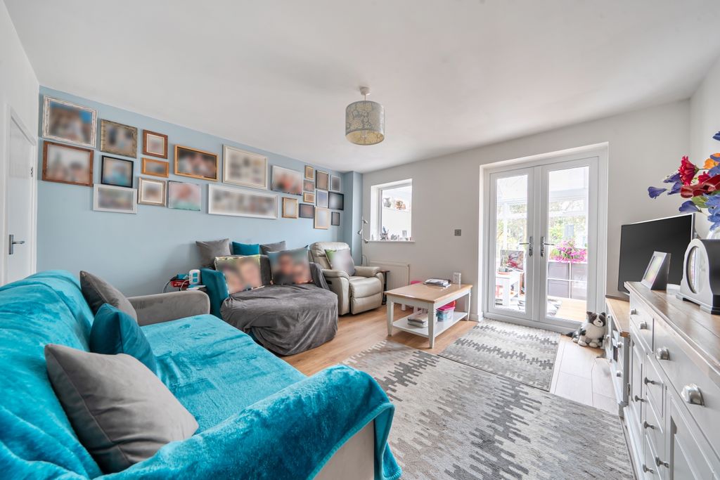 Property photo 2 of 10 1404034-5-697B31F766067