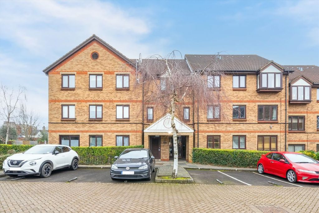 Property photo 1 of 6