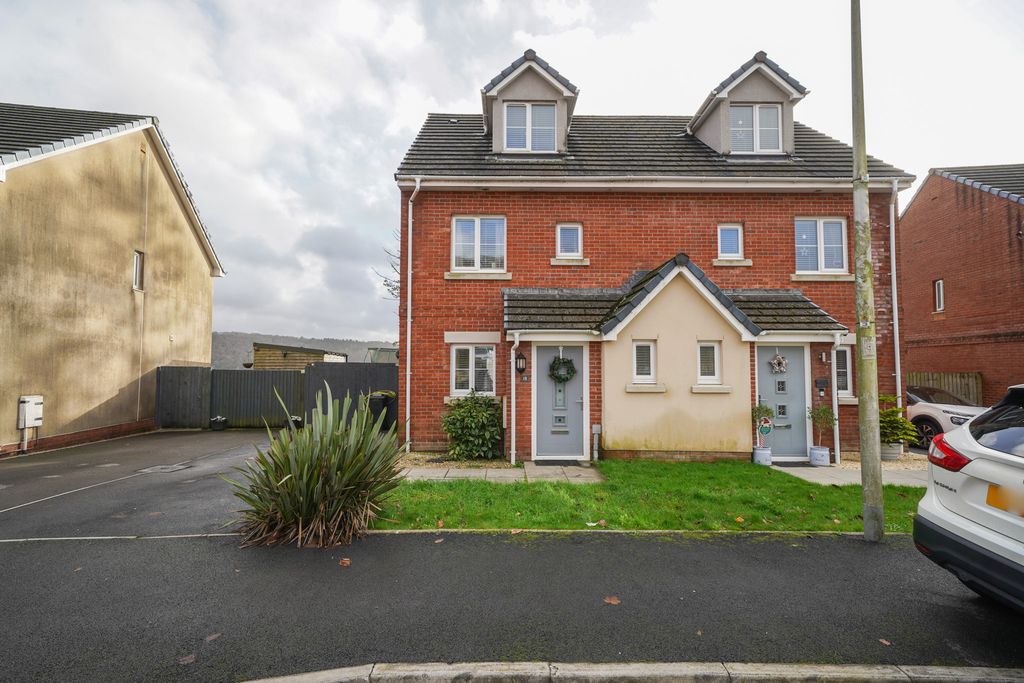 Property photo 1 of 28 Dsc03897