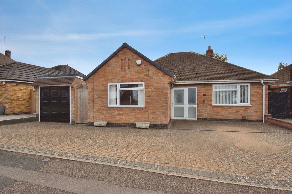 Property photo 1 of 19 Front