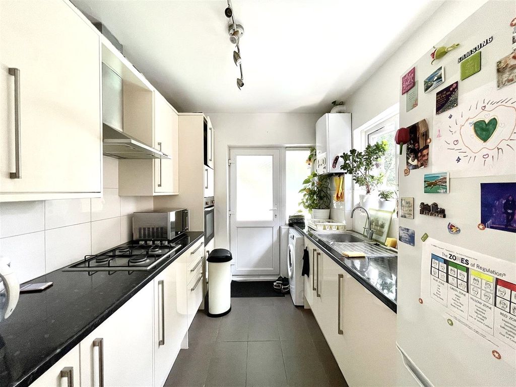 Property photo 2 of 7 Picture No. 05