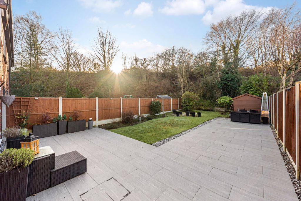 Property photo 2 of 29