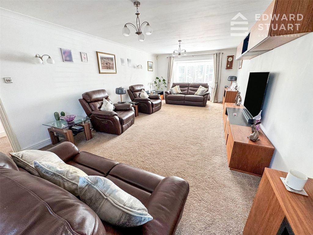 Property photo 3 of 21 Picture No. 01