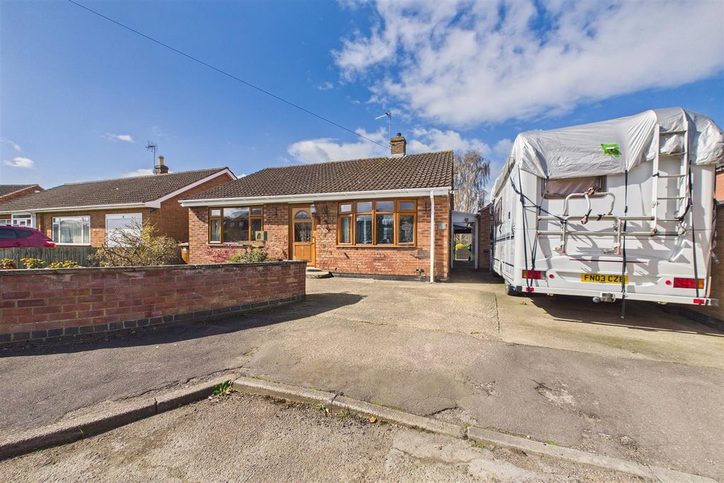 Property photo 2 of 15 Cam04235G0-Pr0156-Still014~2.Jpg