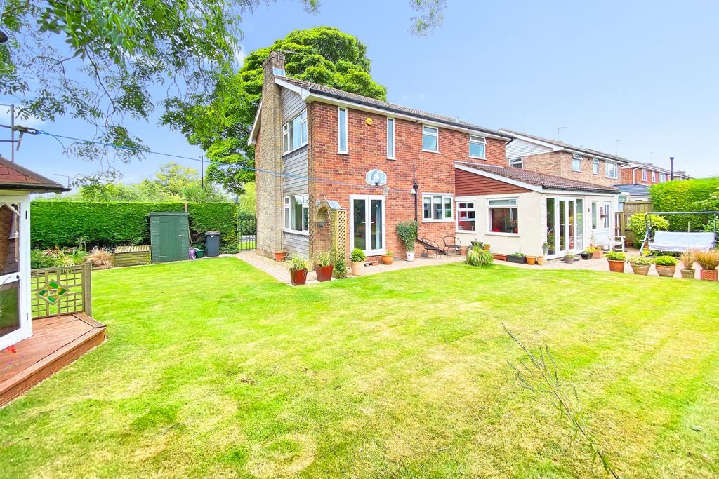 Property photo 2 of 17