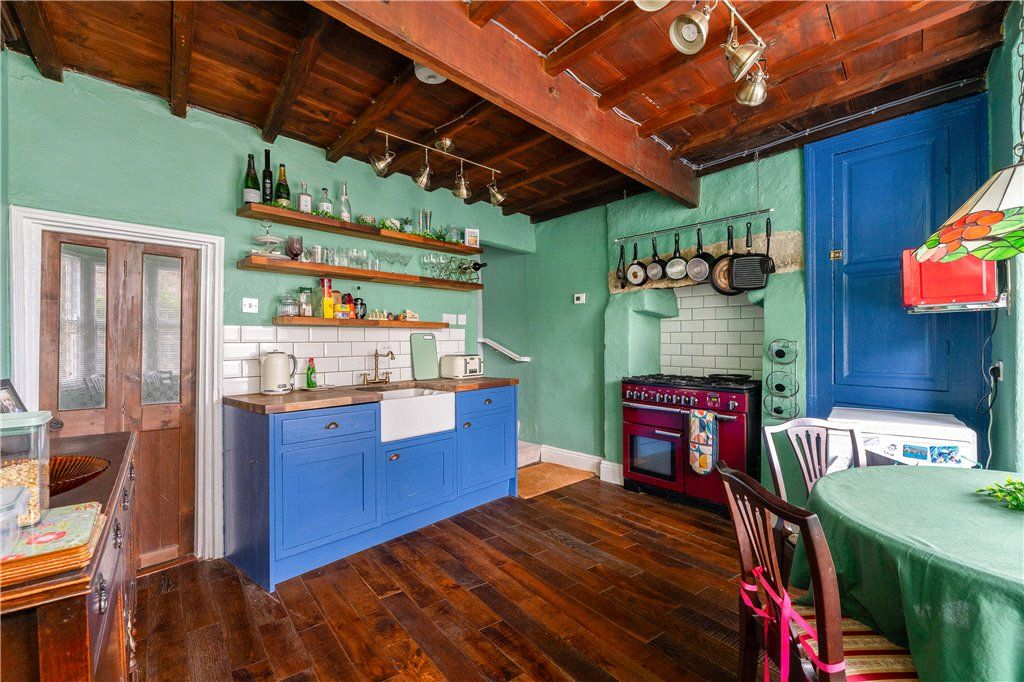 Property photo 3 of 15 Dining Kitchen