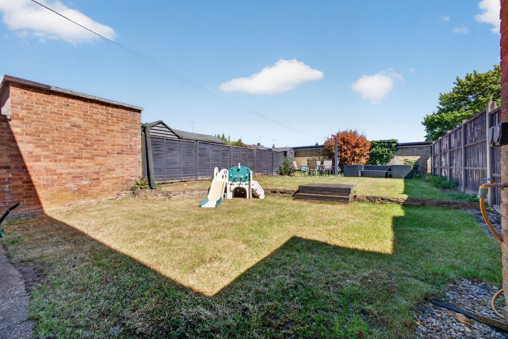 Property photo 3 of 21 5112685