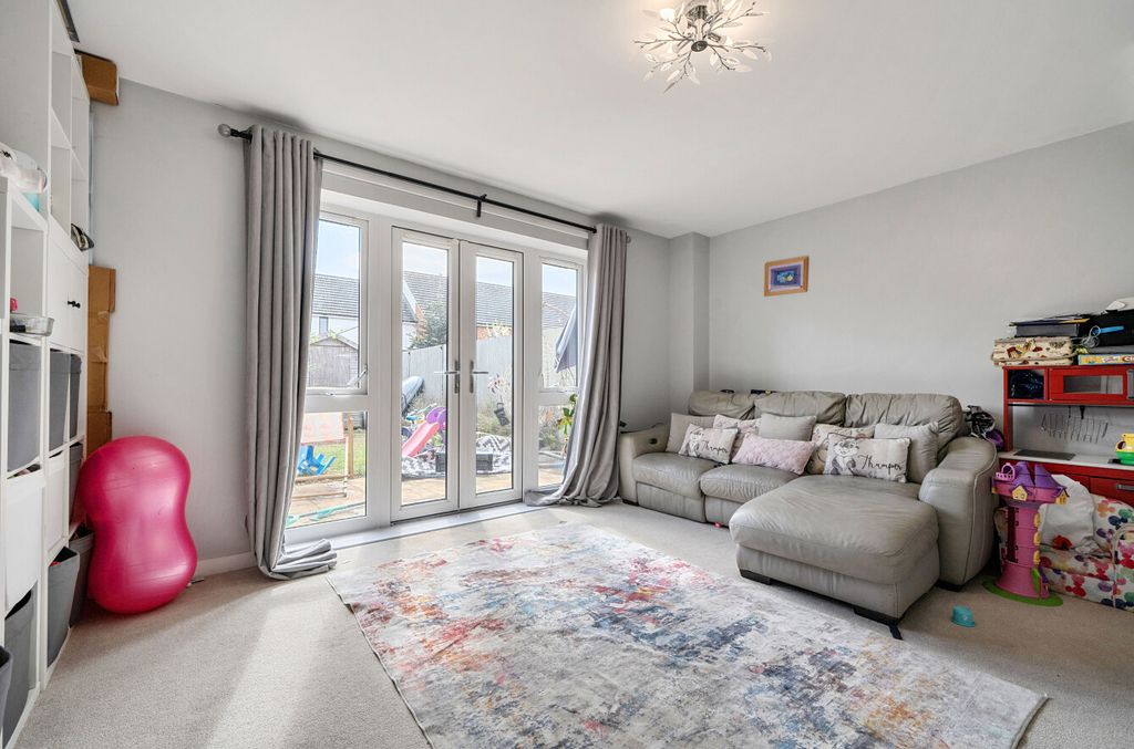 Property photo 2 of 18 1441227-12-69Dcf2...