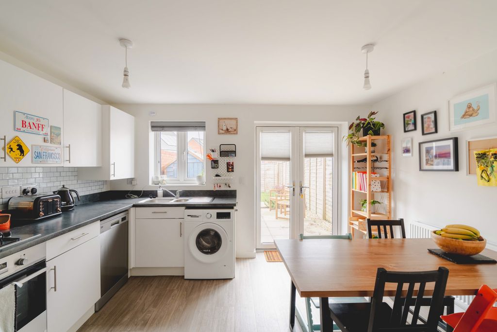 Property photo 2 of 23 2