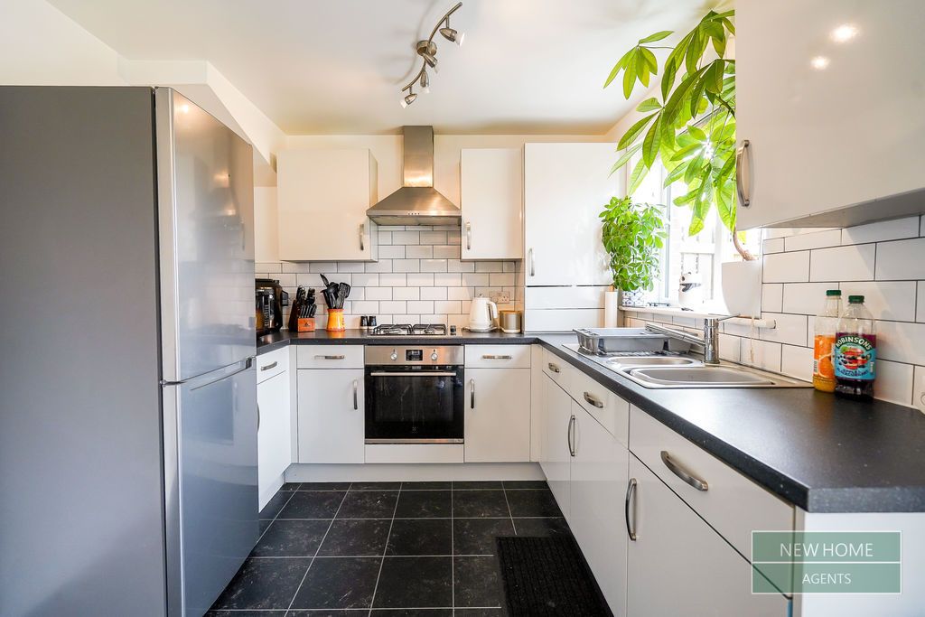 Property photo 2 of 15 Photo 10