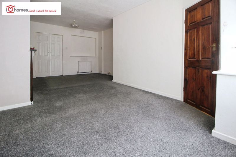 Property photo 3 of 8 Photo 7
