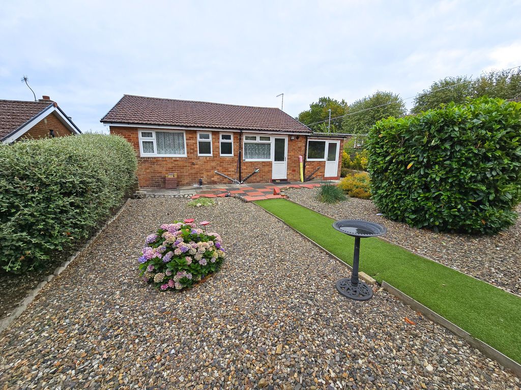 Property photo 1 of 9 External
