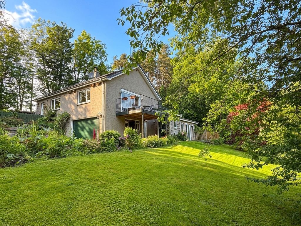 Property photo 1 of 30