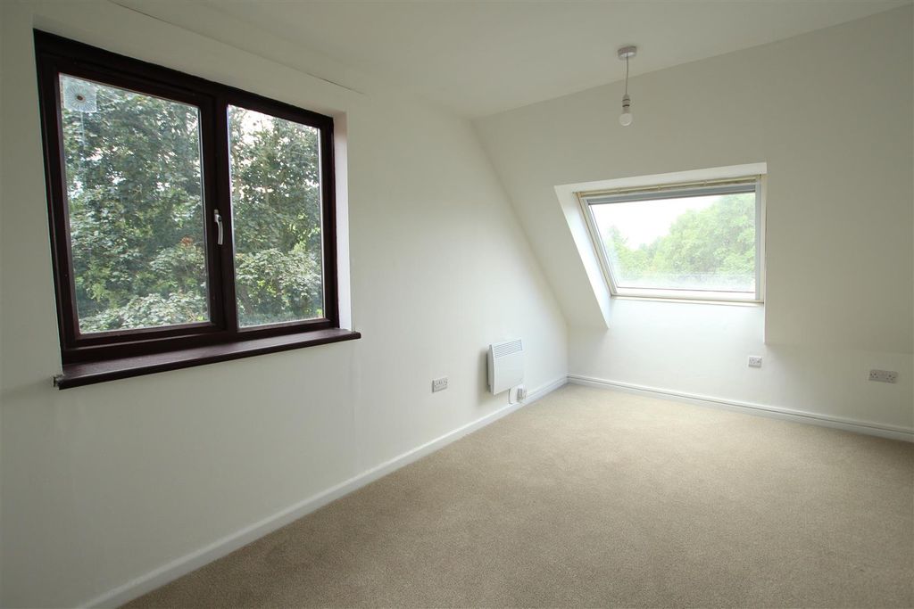 Property photo 2 of 8 Img_2213.Jpg