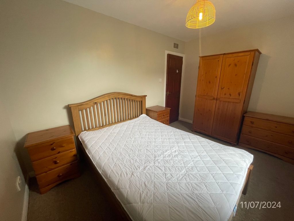 Property photo 3 of 8 Bedroom