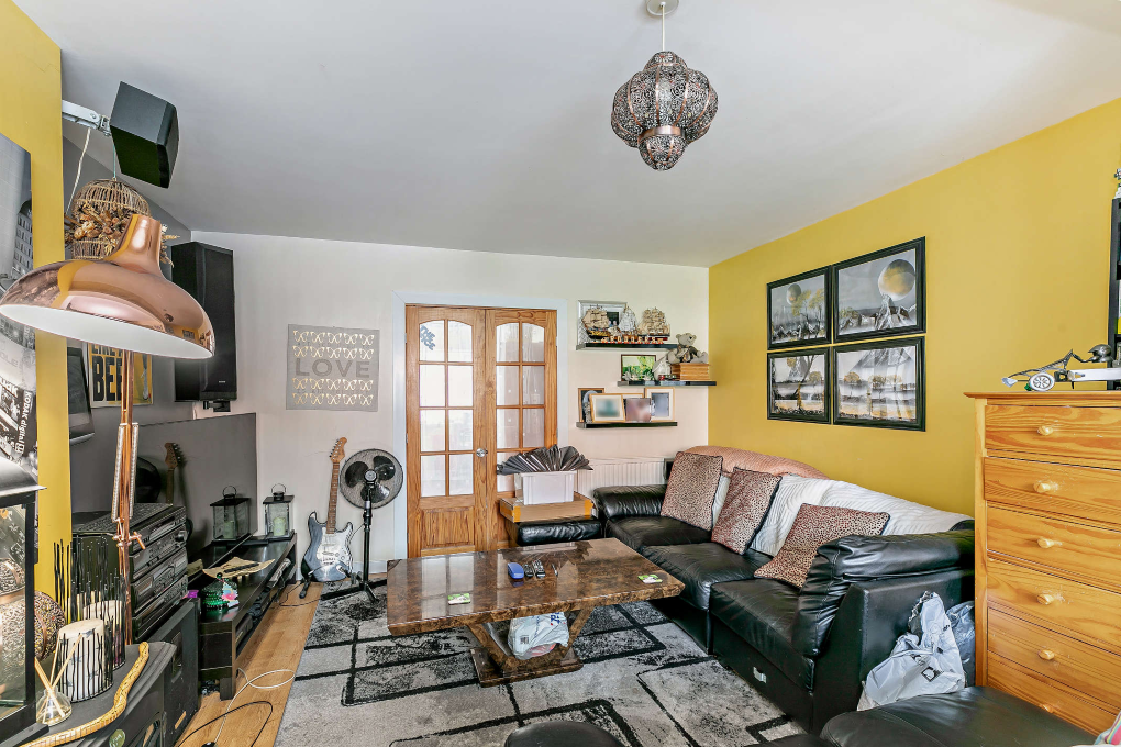 Property photo 3 of 12