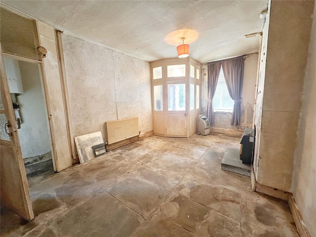 Property photo 3 of 13 Living Room