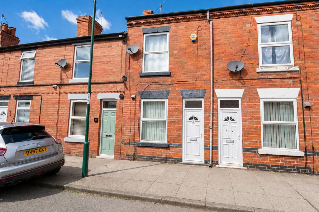 Property photo 1 of 12