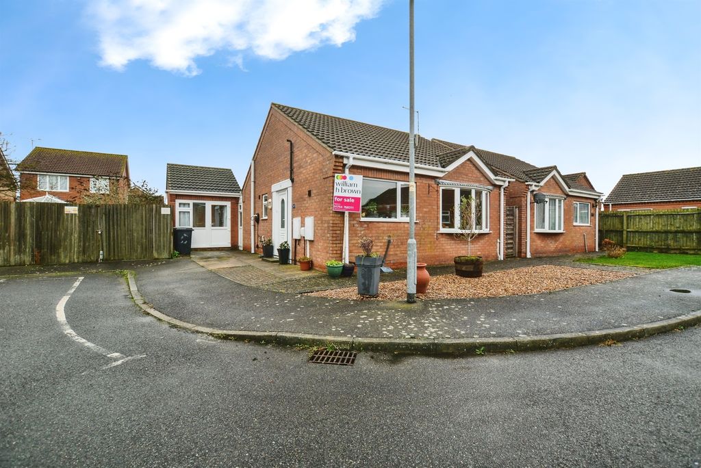 Property photo 1 of 18