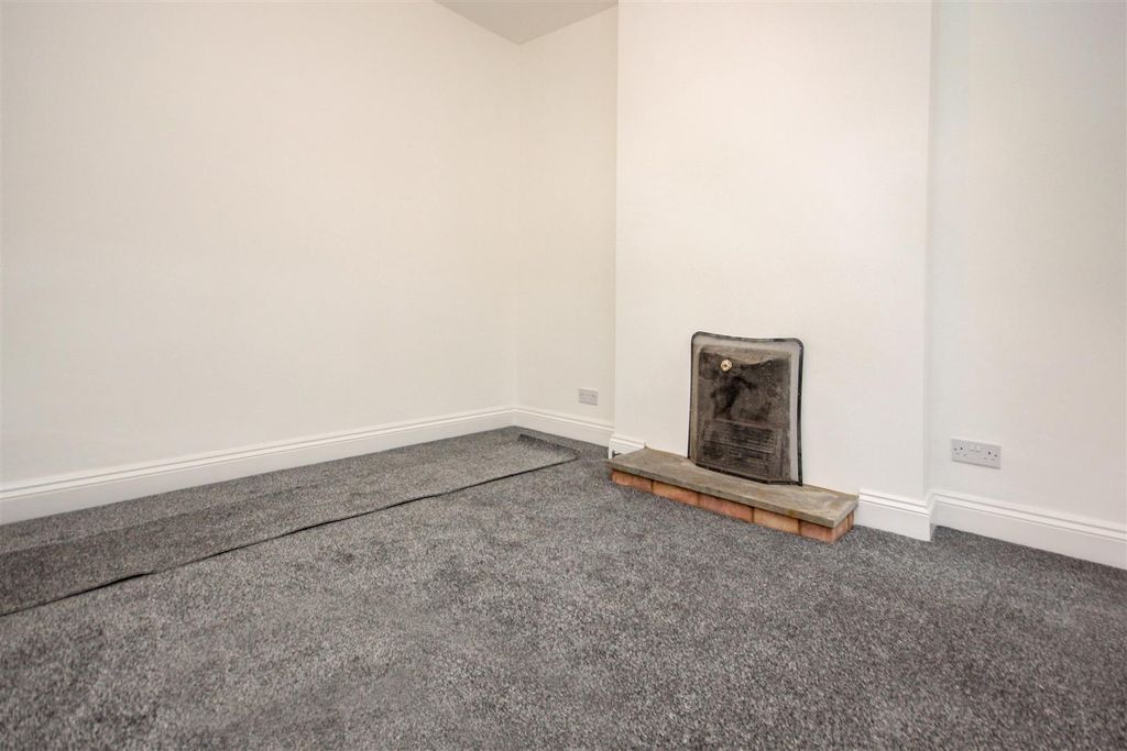 Property photo 2 of 15 Img_2940.Jpg