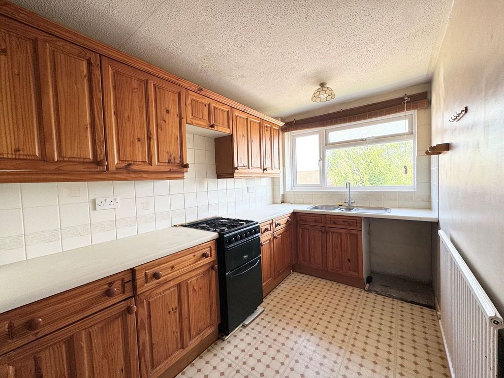Property photo 3 of 13