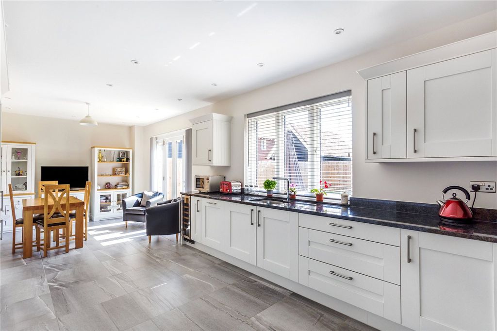 Property photo 2 of 16 Kitchen