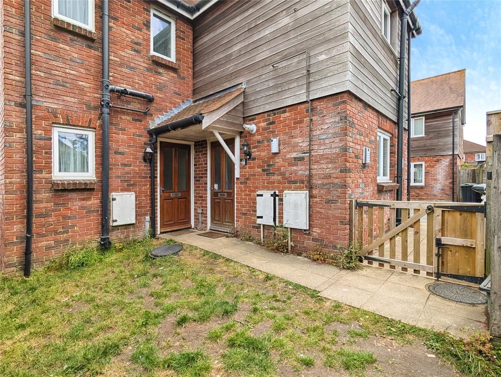 Property photo 2 of 14 Private Entrance