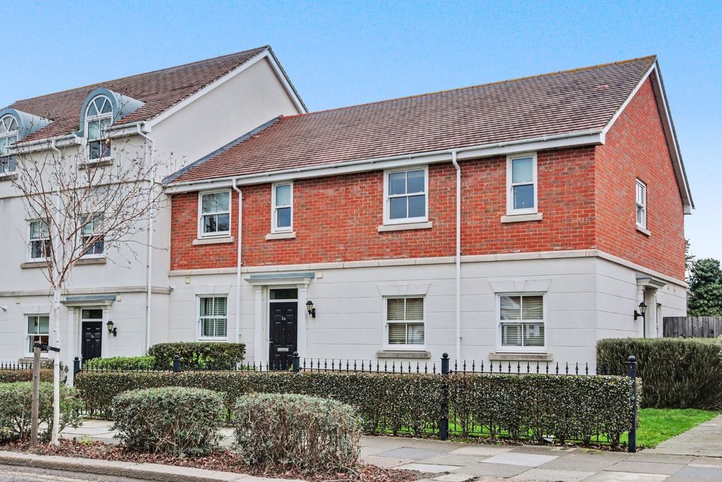 Property photo 1 of 24