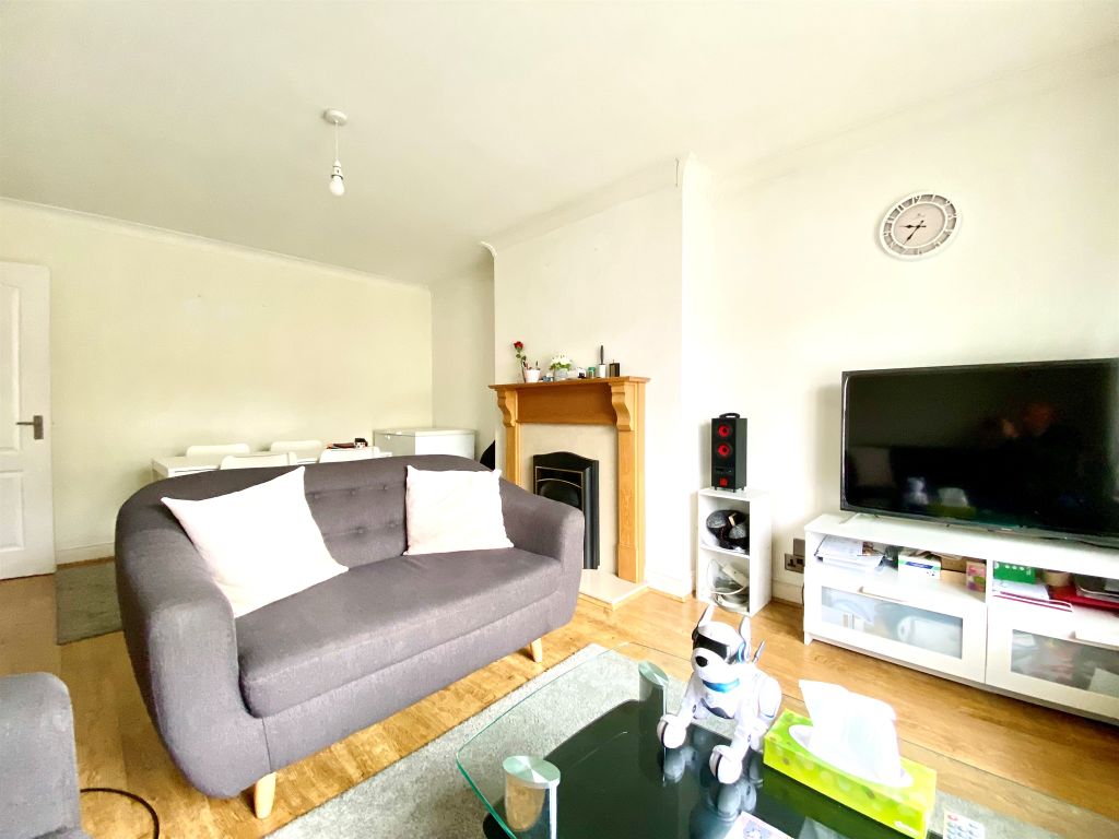 Property photo 3 of 13