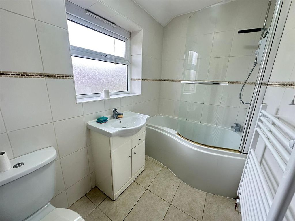 Property photo 2 of 8 Photo 03-11-2025, 1 35 08 Pm (2).Jpg