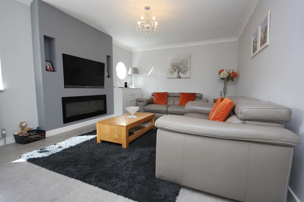 Property photo 3 of 19 Img_9157.Jpg