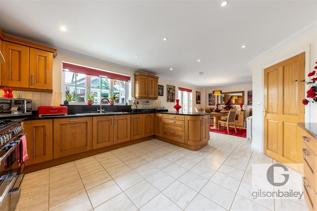 Property photo 2 of 46 Gb-17.Jpg