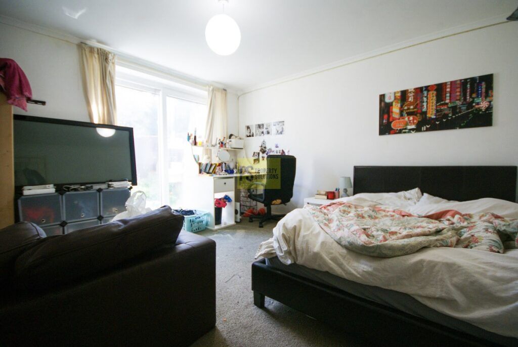 Property photo 1 of 4