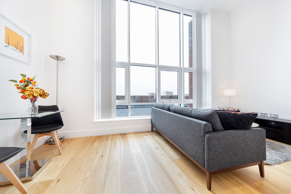 Property photo 3 of 10 Photo 6