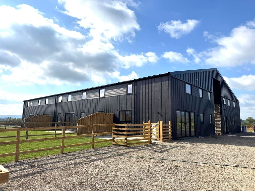 Property photo 1 of 23 External Elevation