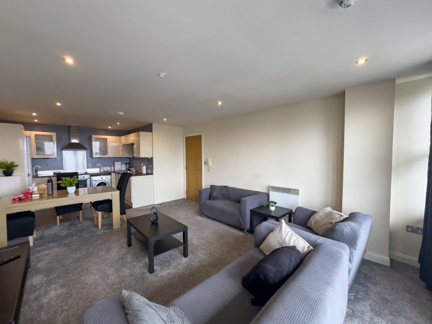 Property photo 2 of 13