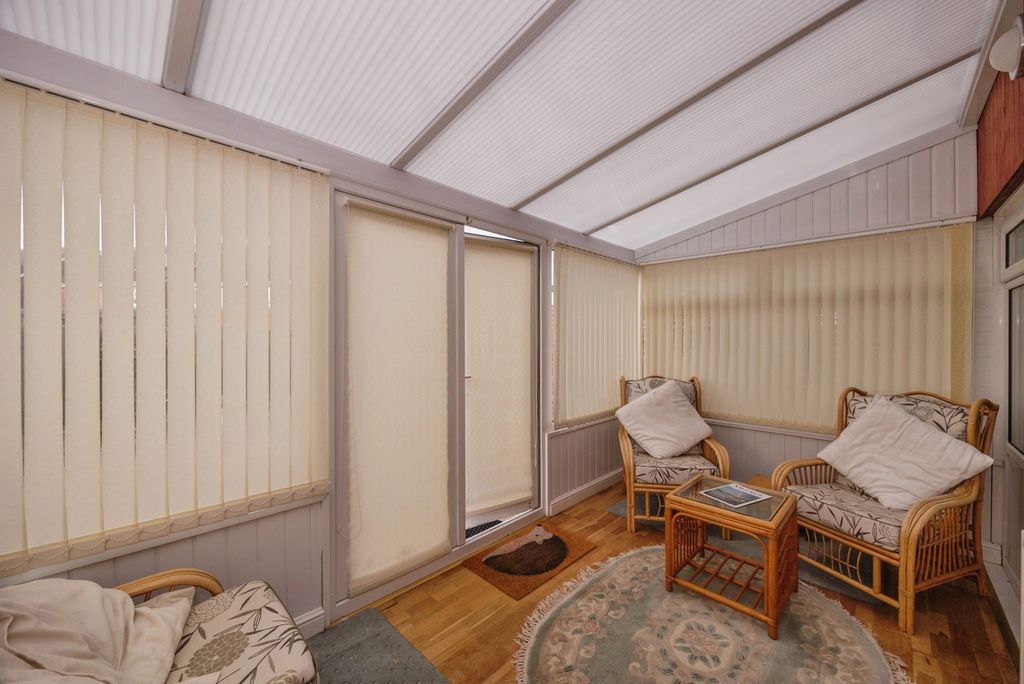 Property photo 3 of 16 Pbox-Img.Jpg