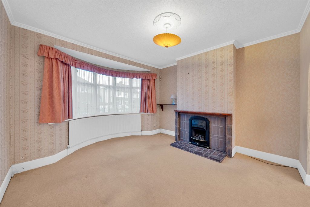 Property photo 2 of 17 Living Room