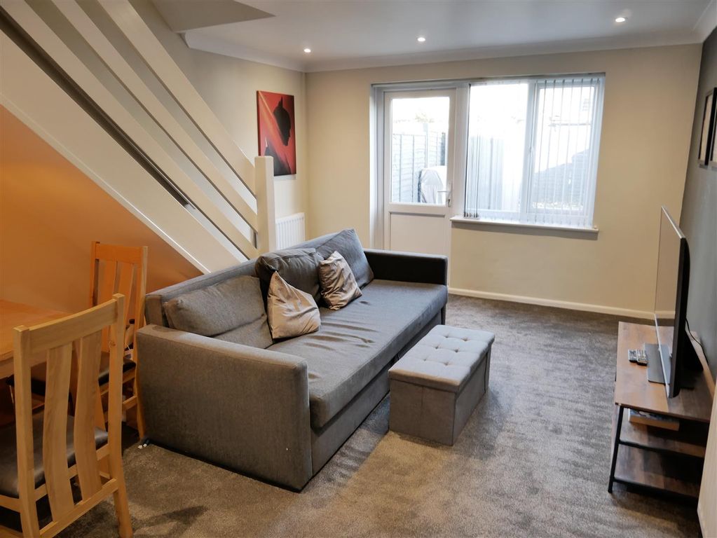 Property photo 3 of 13 P1340360.Jpg